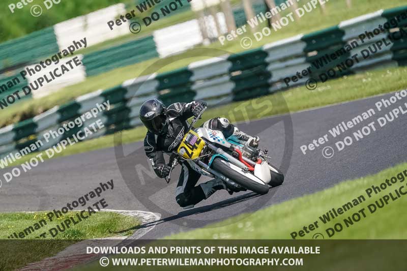 cadwell no limits trackday;cadwell park;cadwell park photographs;cadwell trackday photographs;enduro digital images;event digital images;eventdigitalimages;no limits trackdays;peter wileman photography;racing digital images;trackday digital images;trackday photos